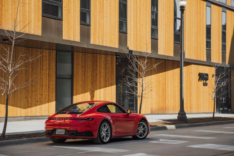  Porsche 911 Carrera (992) 2019 года  (NA) (фото 10 из 22)